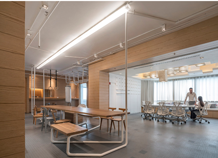 辦公室內(nèi)設(shè)計的最大目標就是創(chuàng)造一個舒適、方便、衛(wèi)生、安全、高效的工作環(huán)