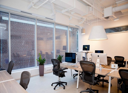 設(shè)計是為了張顯企業(yè)形象，提升辦公環(huán)境時尚現(xiàn)代感！